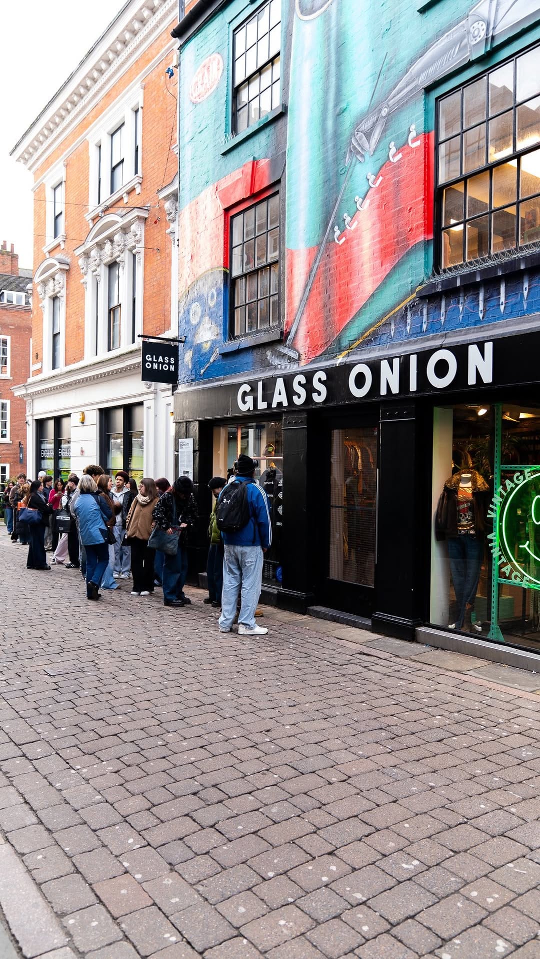 Post 3 by Glass Onion on Instagram (video)