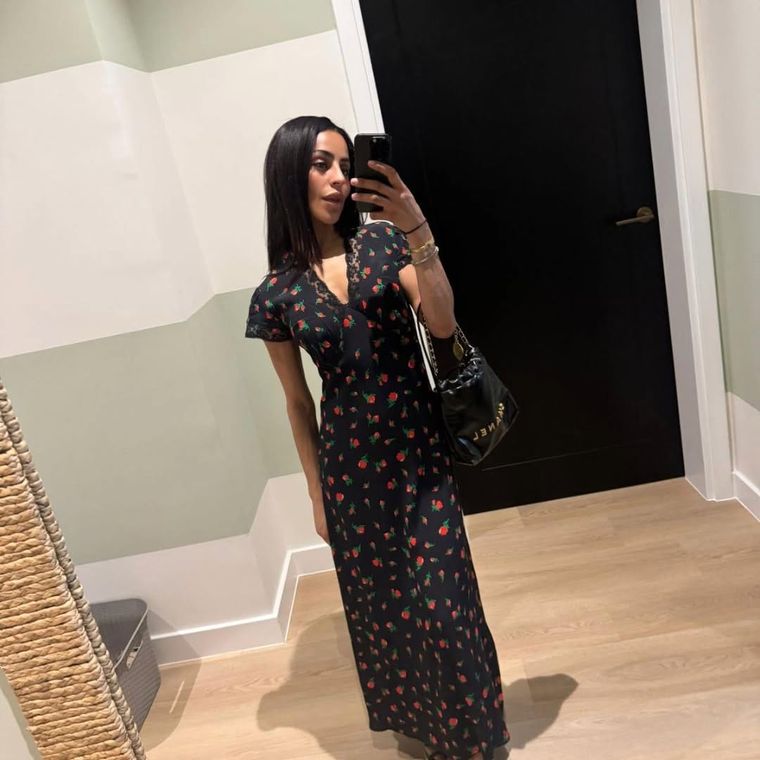 Post 5 by Timeless London on Instagram (image)