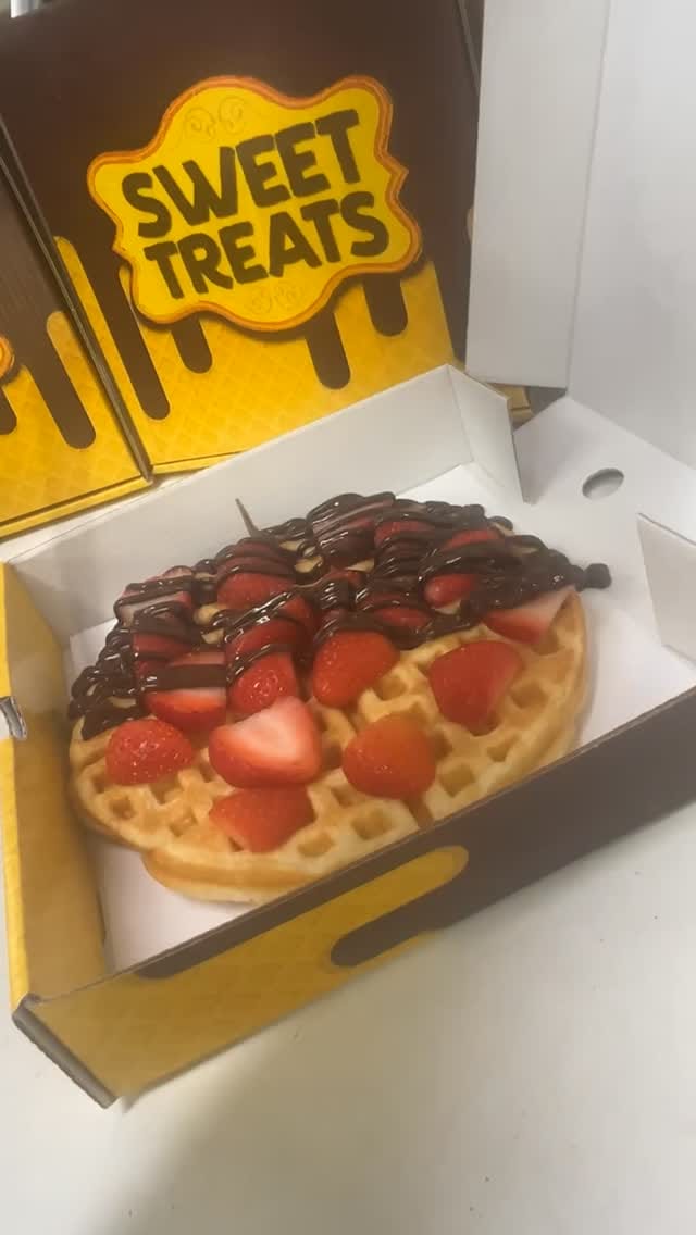 Post 7 by Land of Munchies on Instagram (video)