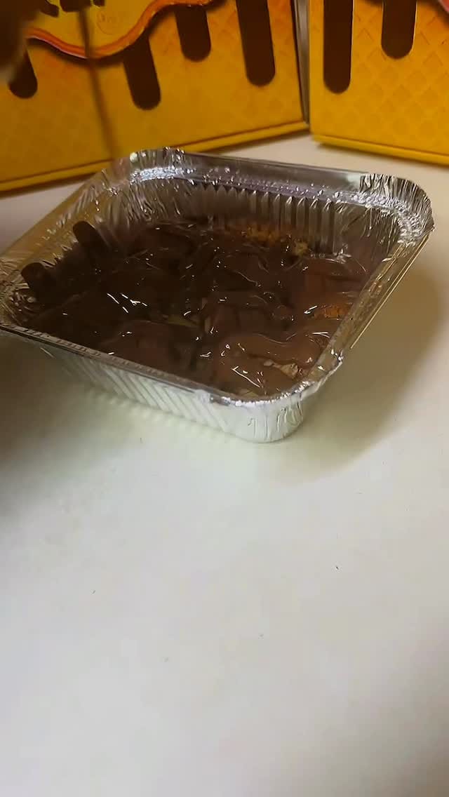Post 4 by Land of Munchies on Instagram (video)