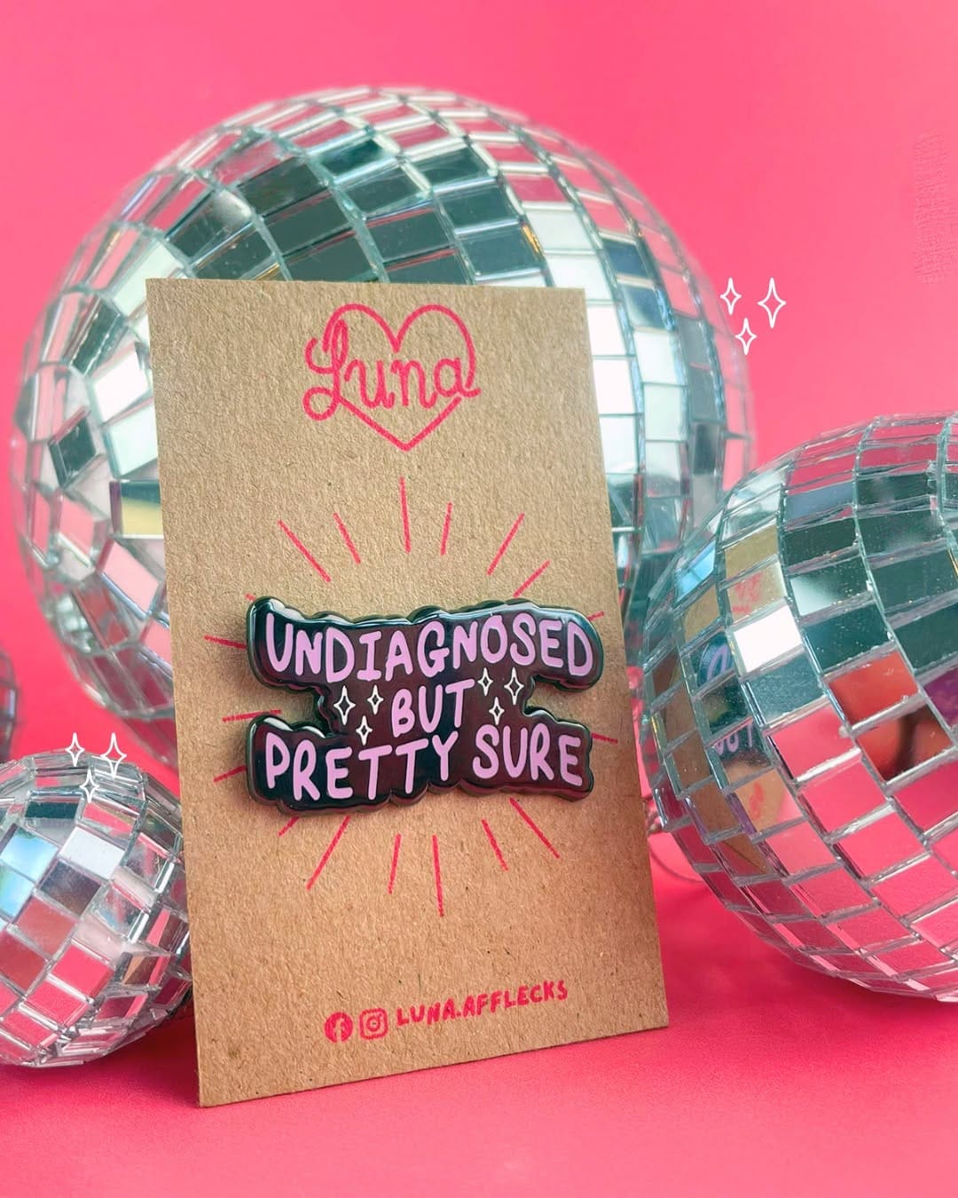 Post 6 by Luna Afflecks on Instagram (image)