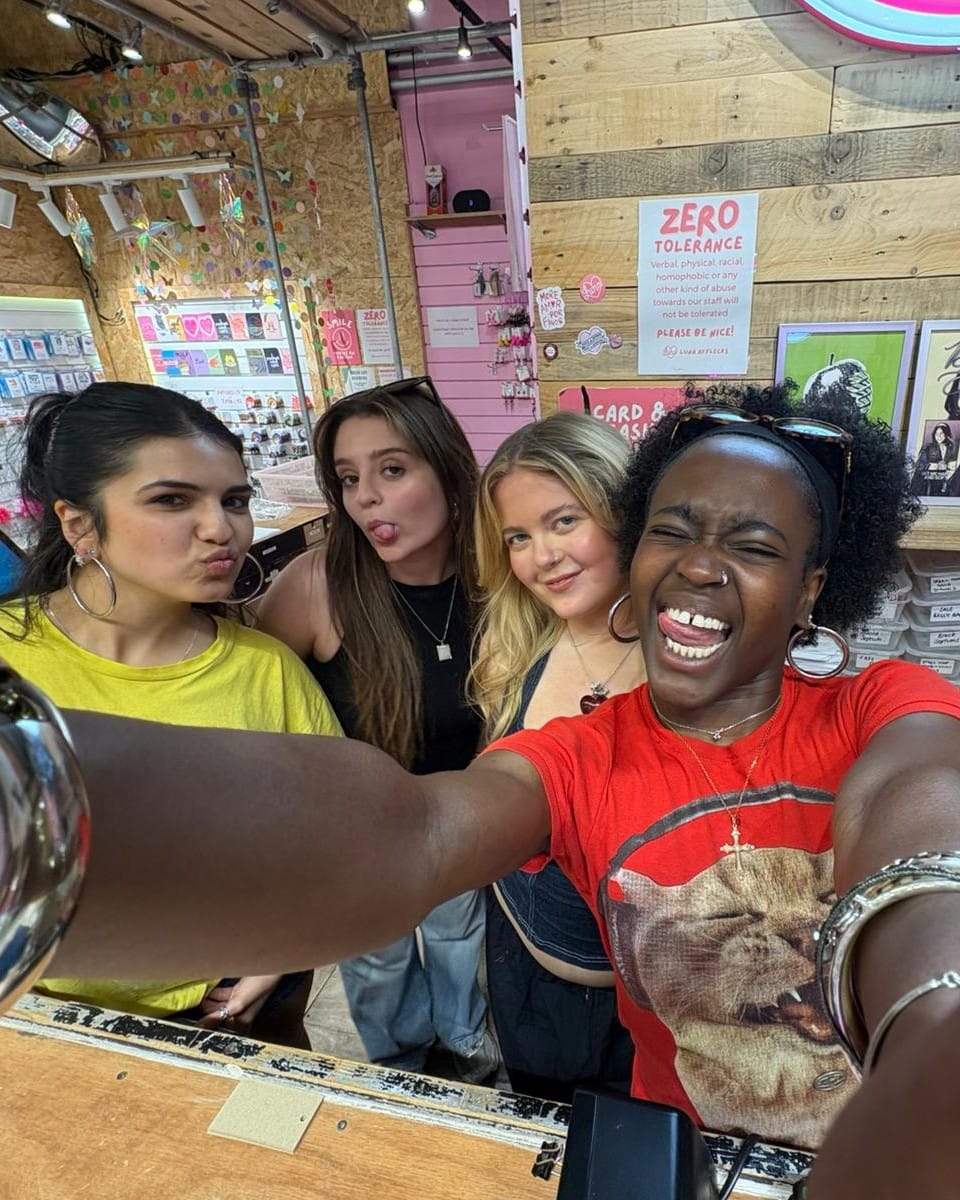 Post 8 by Luna Afflecks on Instagram (carousel)