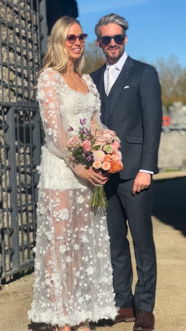 Post 9 by Alternative Bridal Wear by Mags Morgan on Instagram (video)