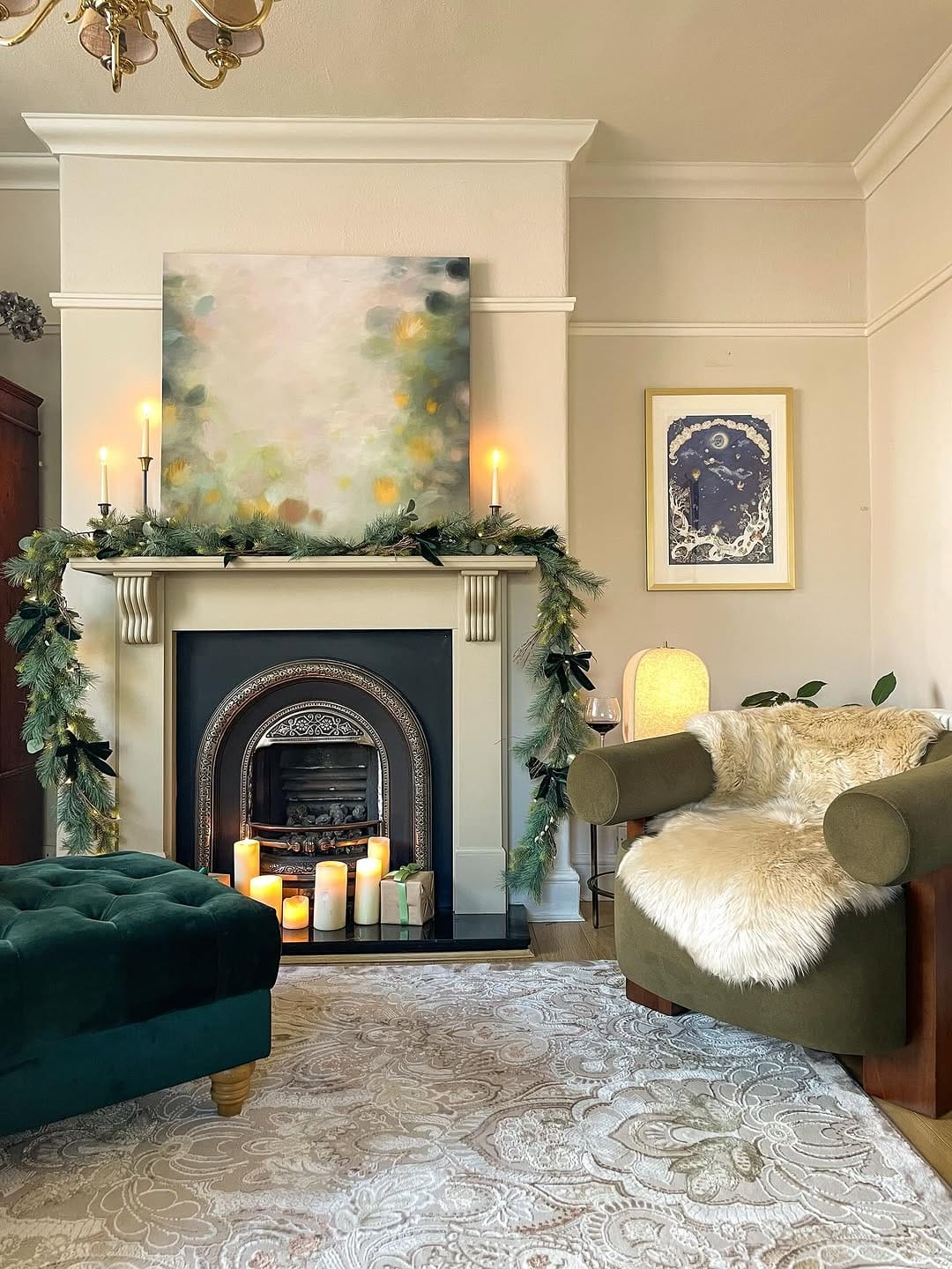 Post 5 by Roseland Furniture on Instagram (image)