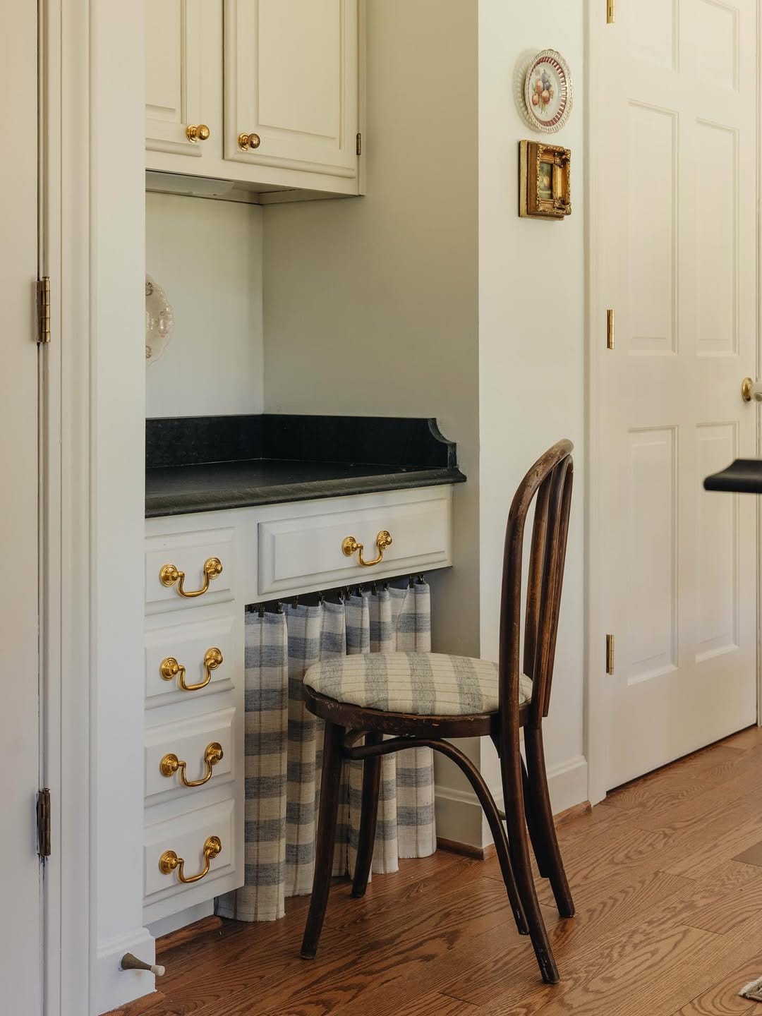 Post 2 by Kentucky Rose Designs on Instagram (image)
