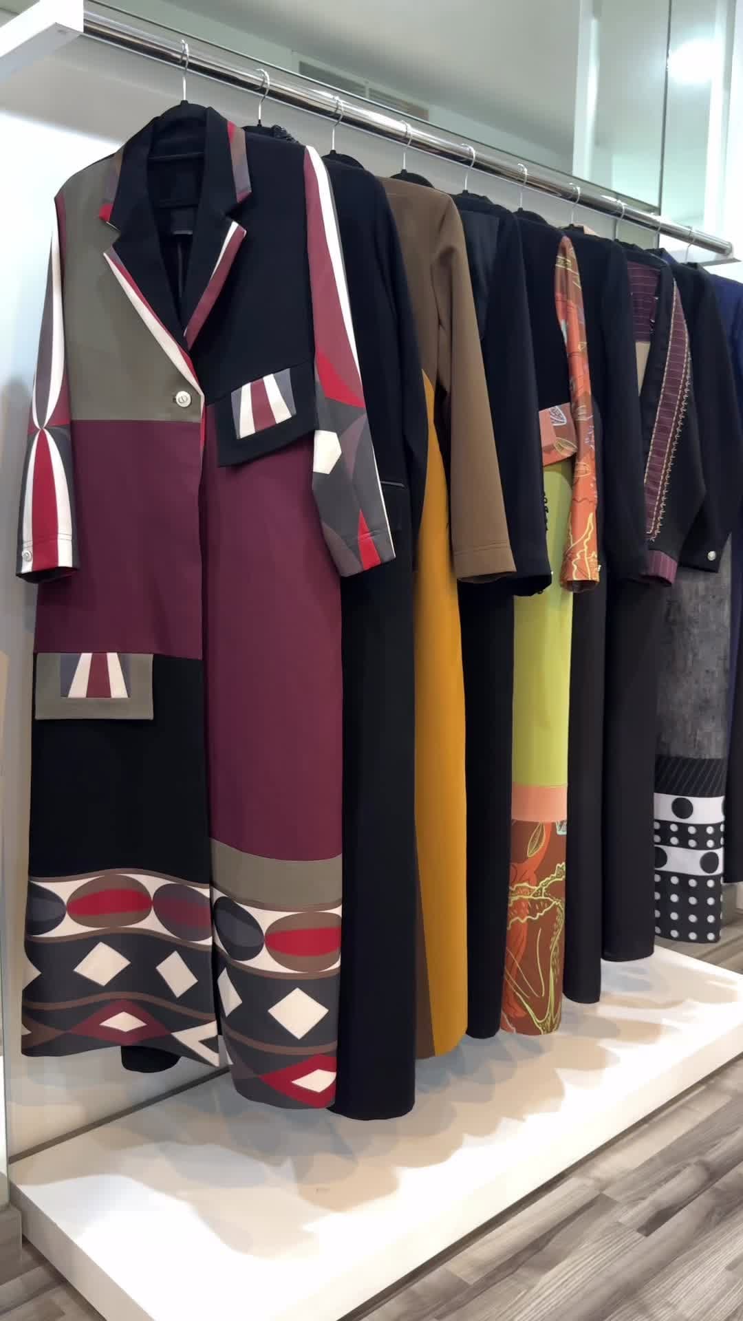 Post 6 by Ebtisam Salman عبايات راقية on Instagram (video)