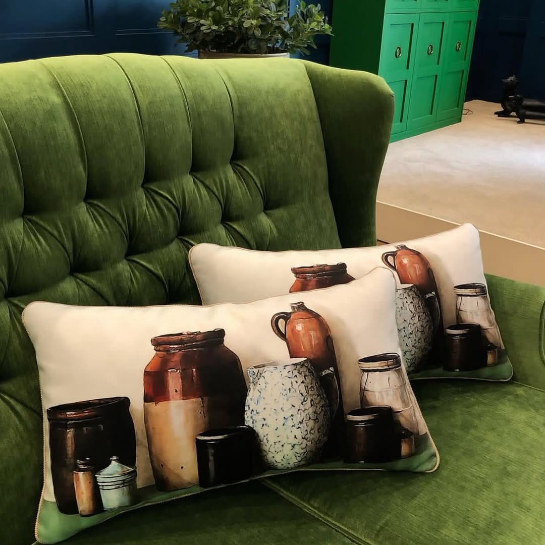 Post 4 by Cushion Designer سمانه on Instagram (image)
