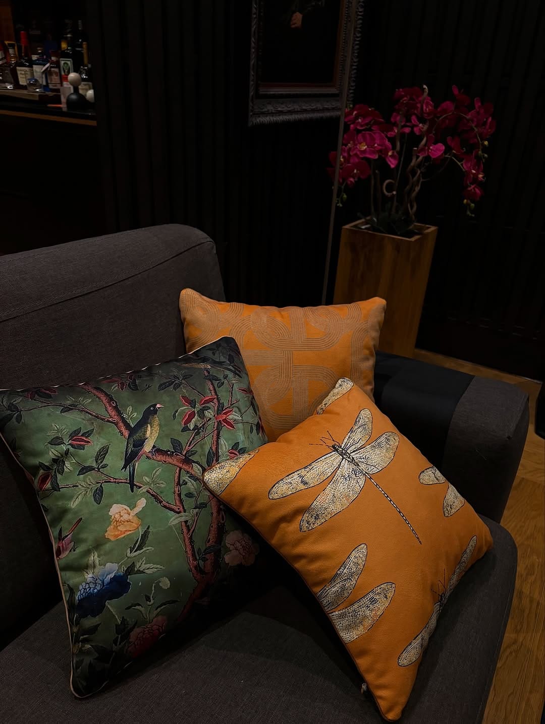 Post 8 by Cushion Designer سمانه on Instagram (image)