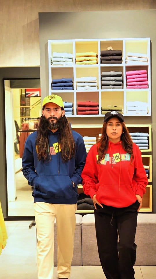 Post 8 by English Colours® Clothing on Instagram (video)