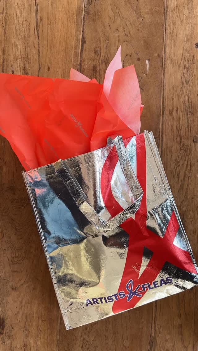 Post 10 by Artists & Fleas Market on Instagram (video)