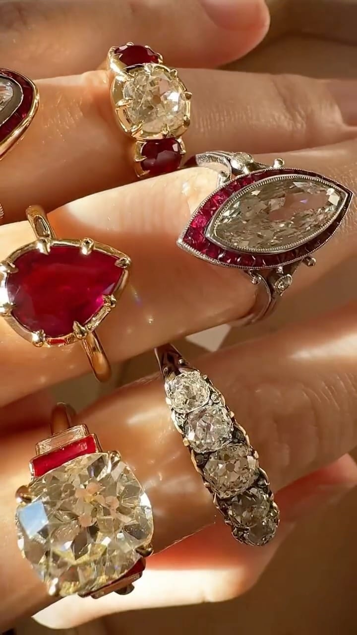 Post 1 by Andria Barboné Jewelry on Instagram (video)