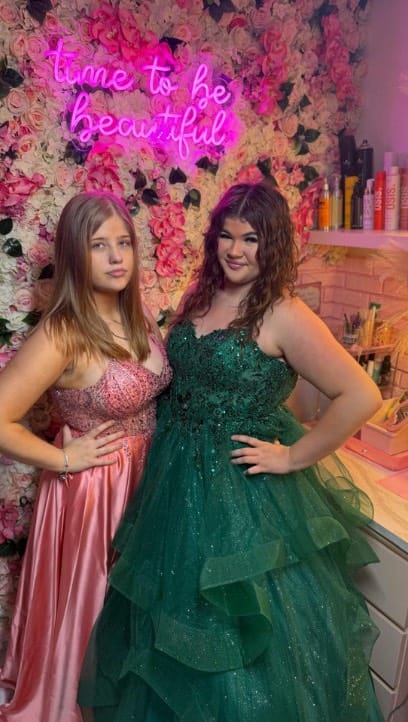 Post 3 by @pandoras_prom_dress on Instagram (video)