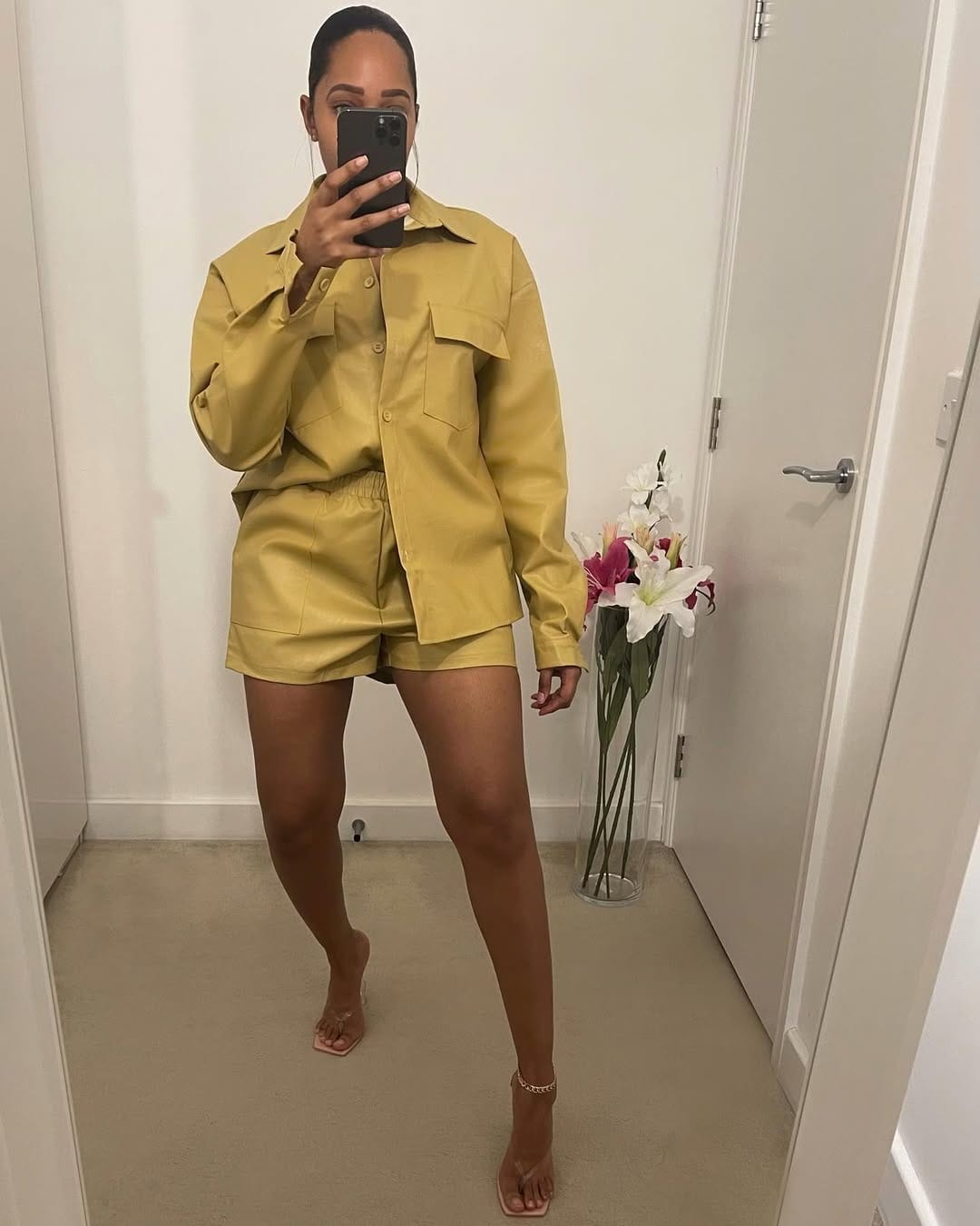 Post 4 by B A R R A B E L L O on Instagram (image)