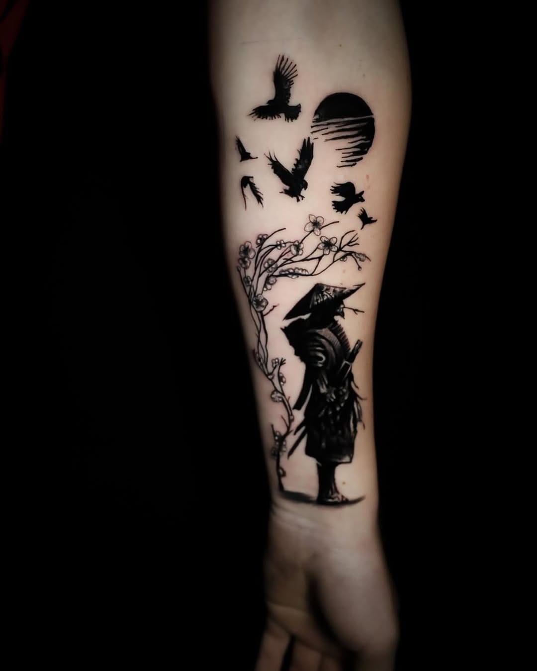 Post 8 by HAMMERSMITH TATTOO LONDON | WALK-IN TATTOO | W14 NORTH END ROAD on Instagram (image)