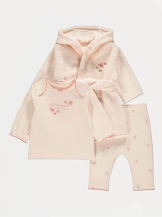 Post 3 by London kids Outlet on Instagram (carousel)