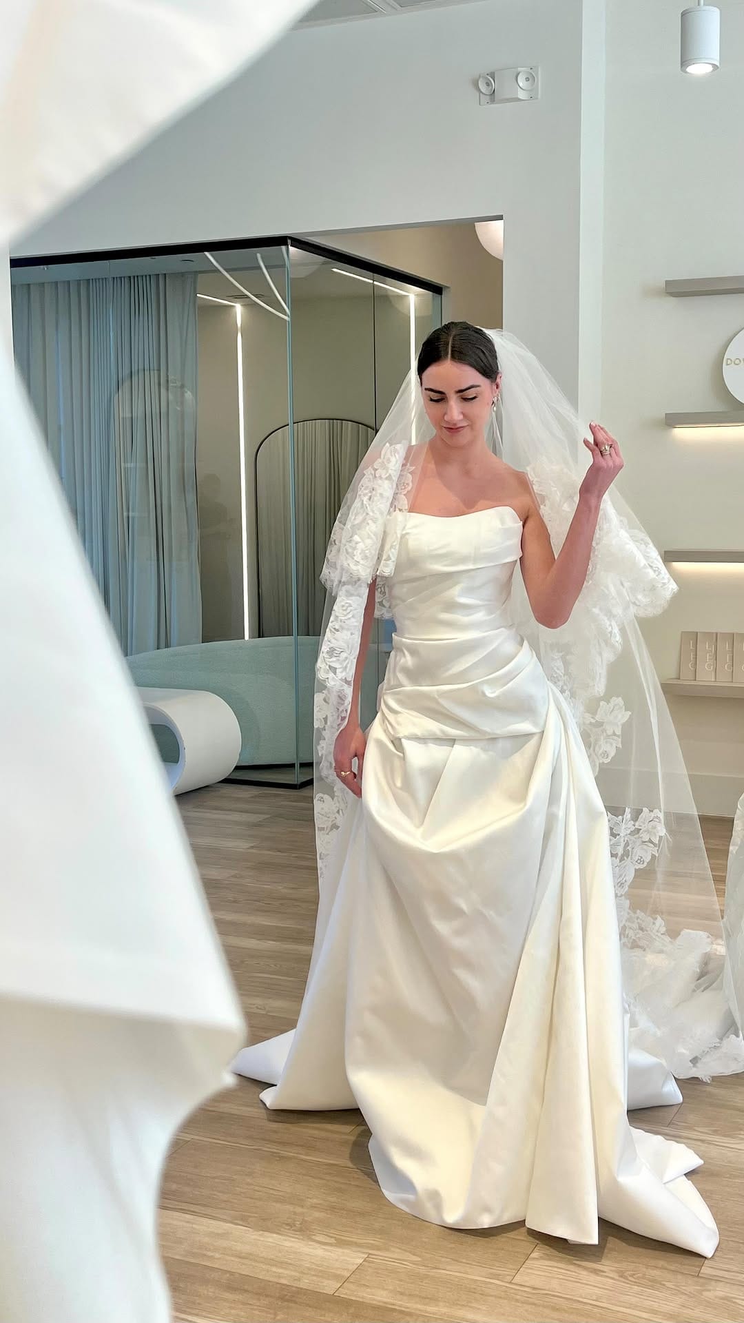 Post 1 by Lihi Hod Bridal on Instagram (video)