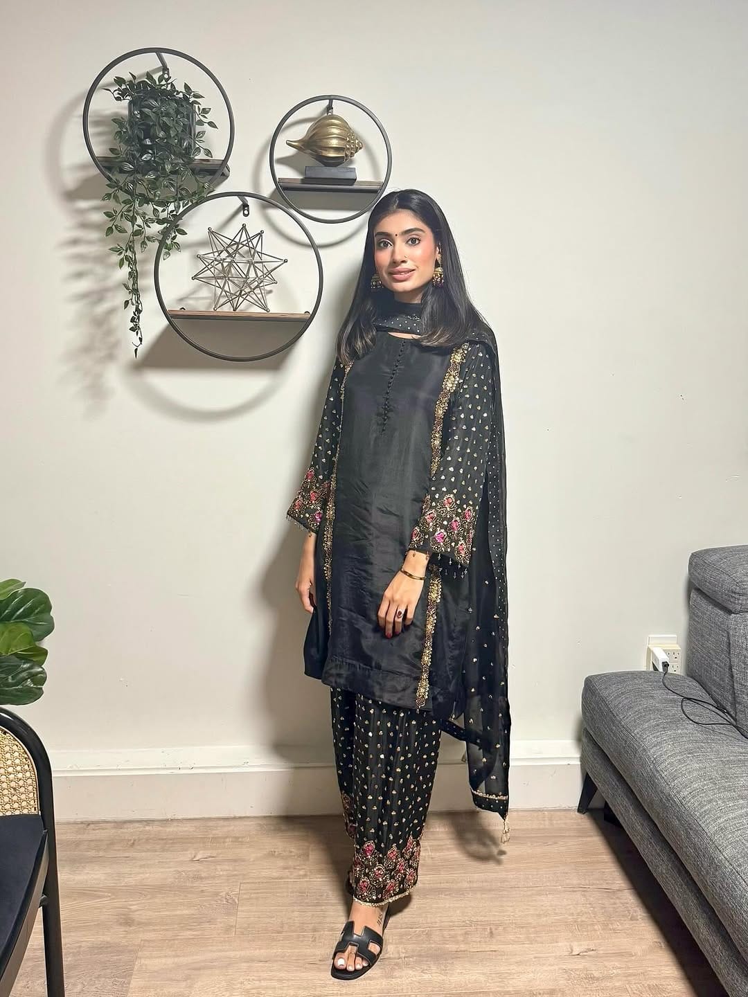 Post 9 by MEENU PANNU LABEL on Instagram (carousel)