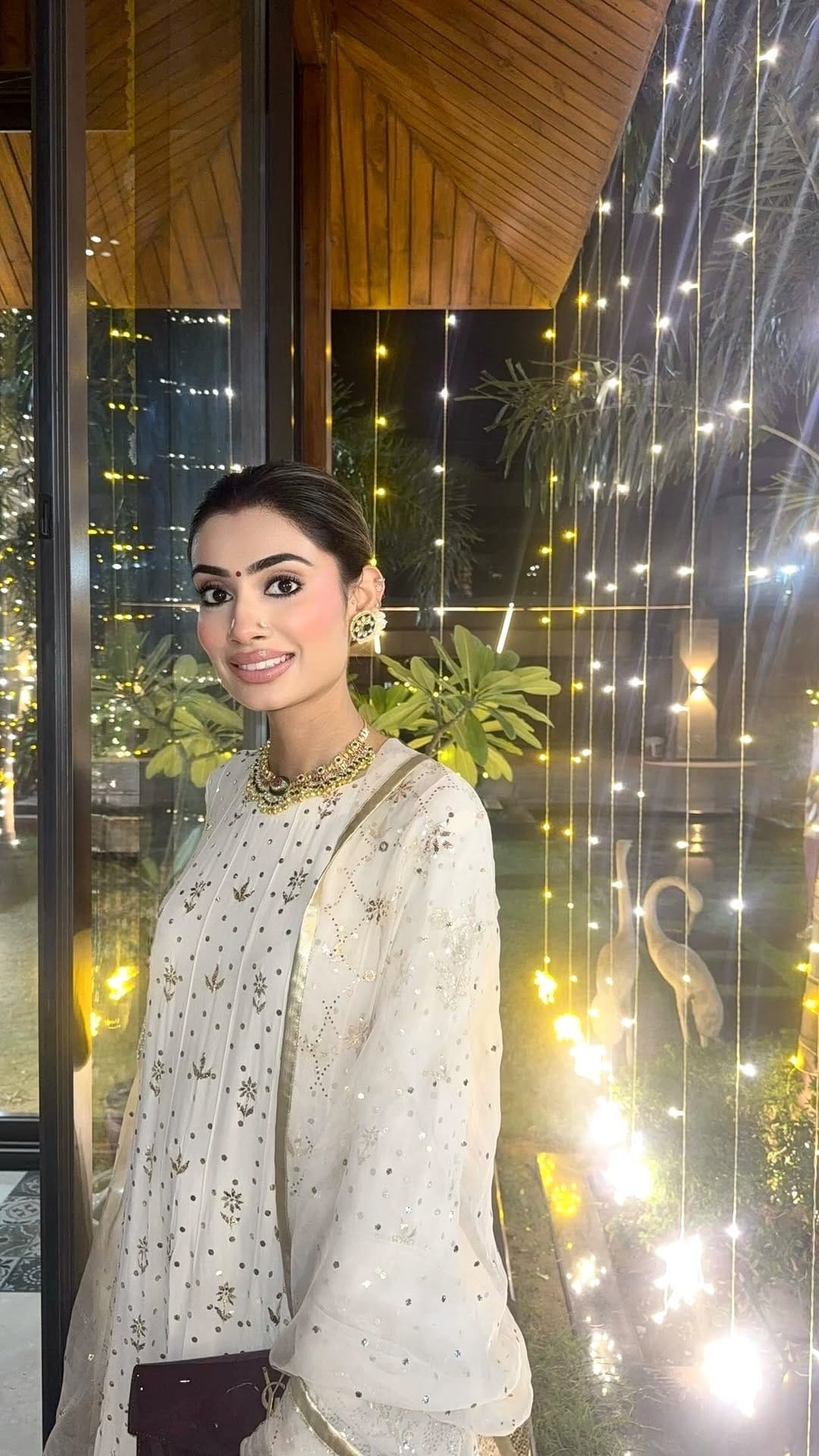 Post 6 by MEENU PANNU LABEL on Instagram (video)