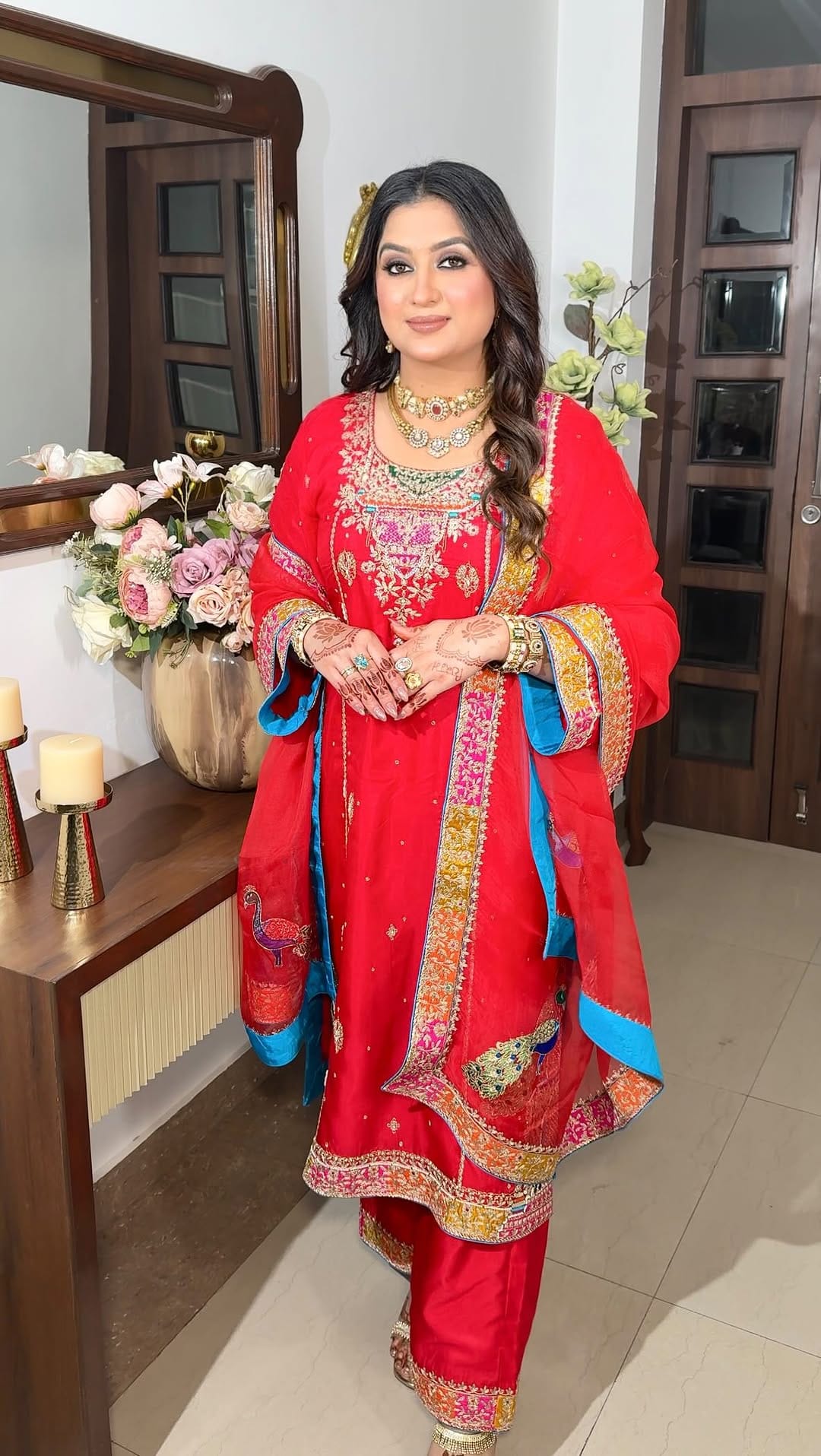 Post 2 by MEENU PANNU LABEL on Instagram (video)