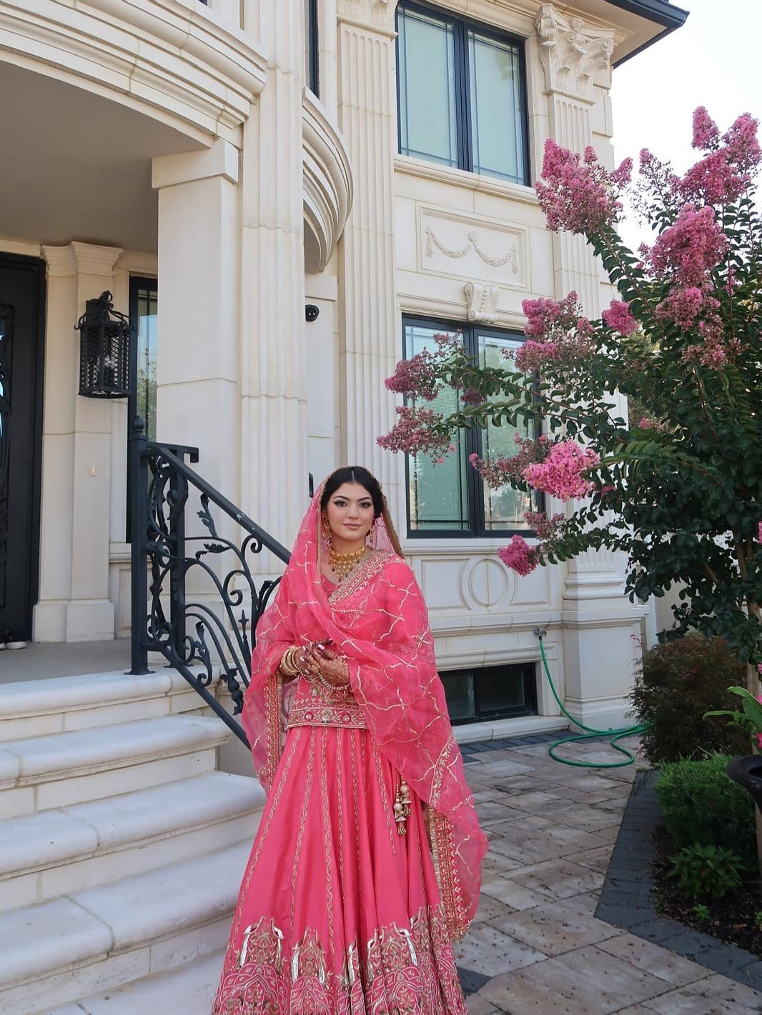 Post 10 by MEENU PANNU LABEL on Instagram (carousel)