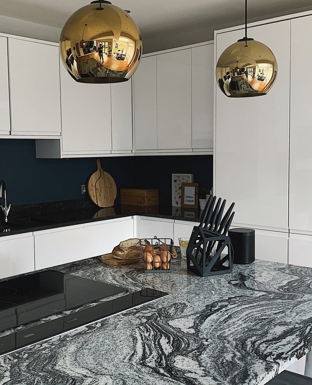 Post 9 by Edge of Belgravia on Instagram (image)
