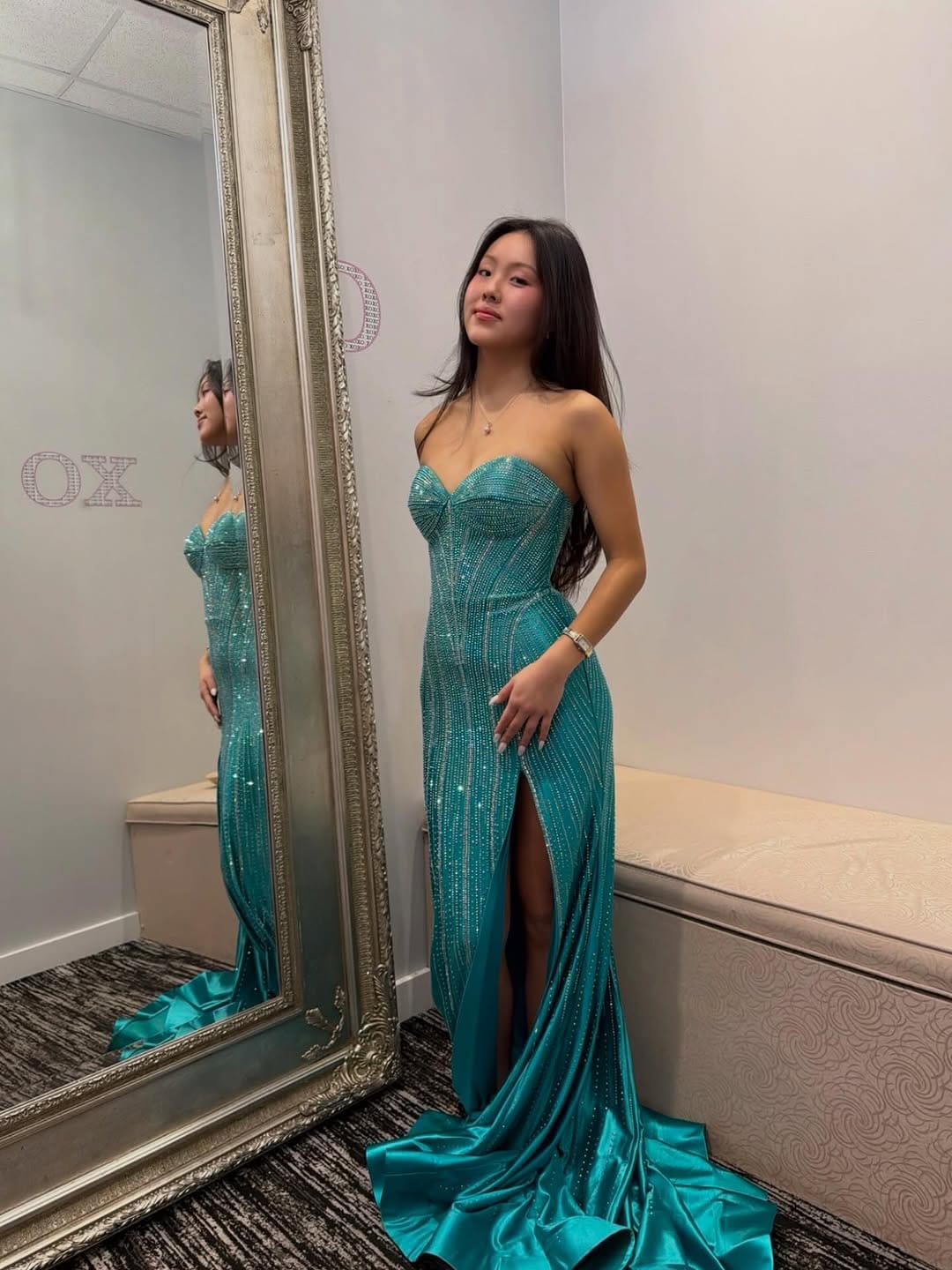 Post 4 by Formals XO Proms And Formals on Instagram (image)