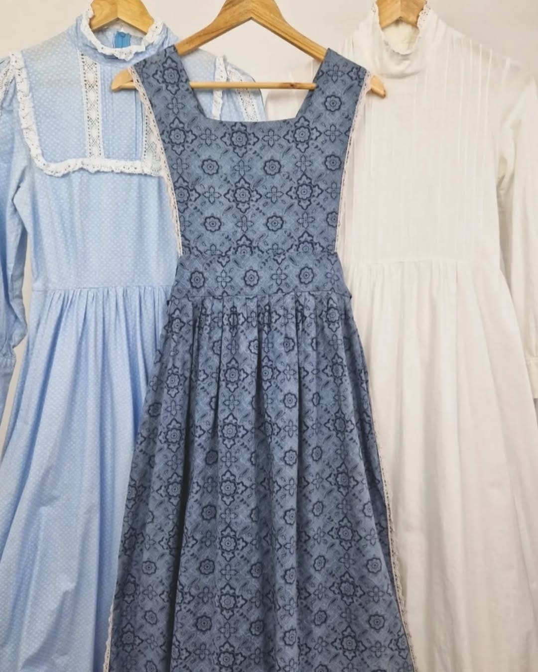 Post 6 by Ela's Vintage on Instagram (image)