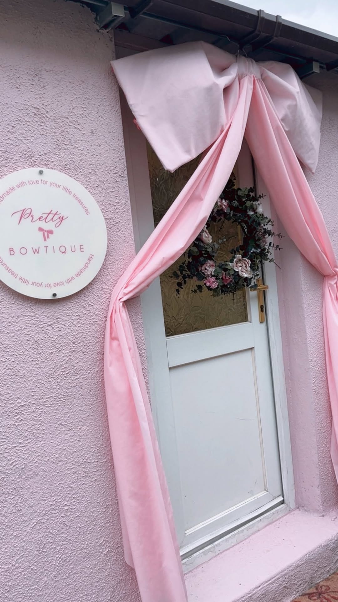 Post 8 by Samantha | PrettyBowtique | Childrens Hair Accessories on Instagram (video)