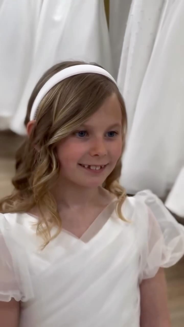 Post 3 by Samantha | PrettyBowtique | Childrens Hair Accessories on Instagram (video)