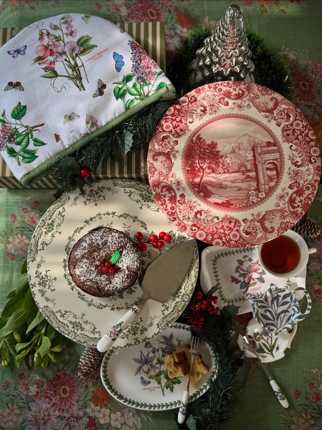 Post 6 by 𝗦𝗺𝗶𝘁𝘁𝗲𝗻 𝗯𝘆 𝗕𝗿𝗶𝘁𝗮𝗶𝗻 on Instagram (image)