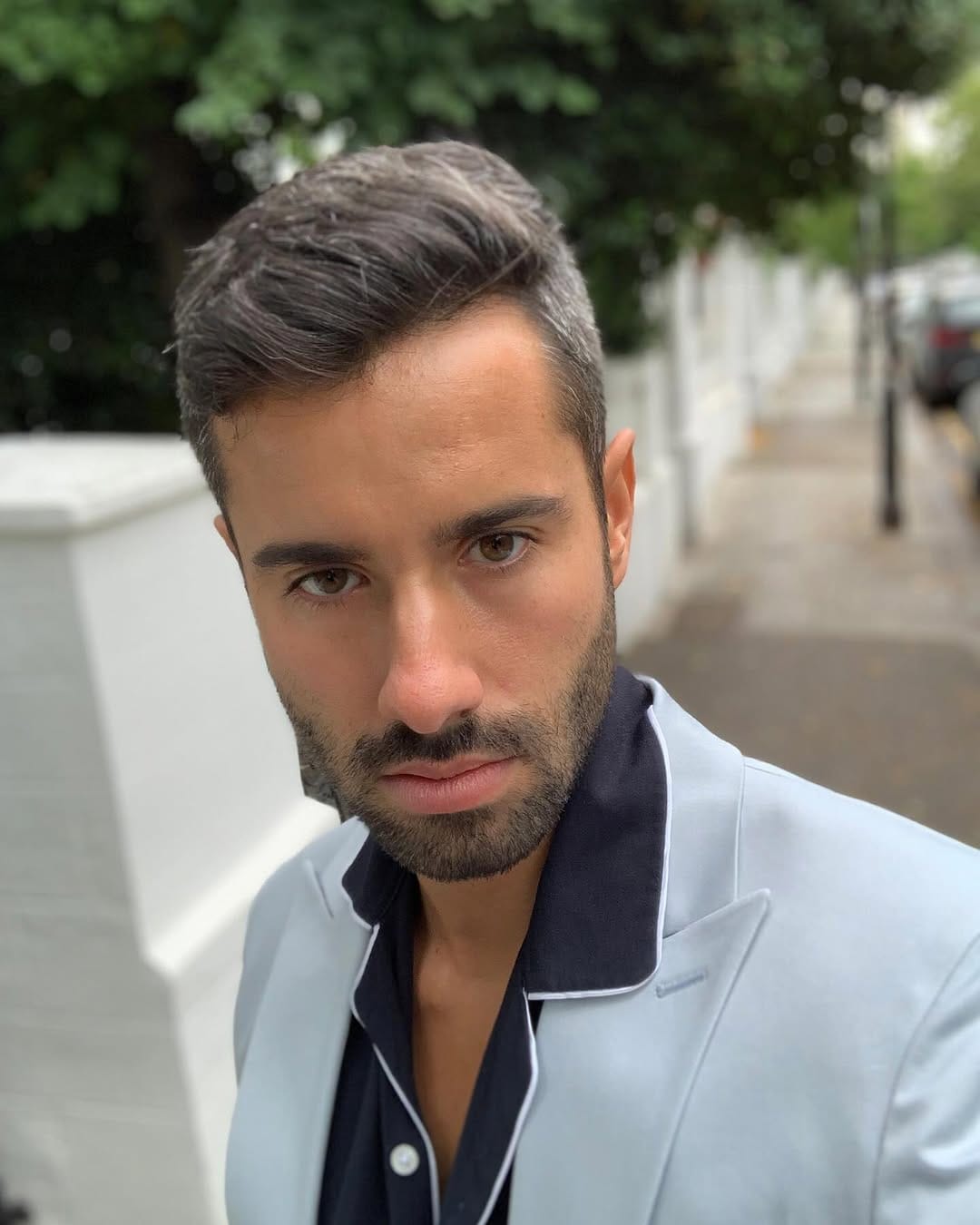 Post 4 by 𝑁𝐴𝐶𝐻𝑂 𝐴𝑅𝑅𝐴𝑈𝑆𝐼 on Instagram (carousel)