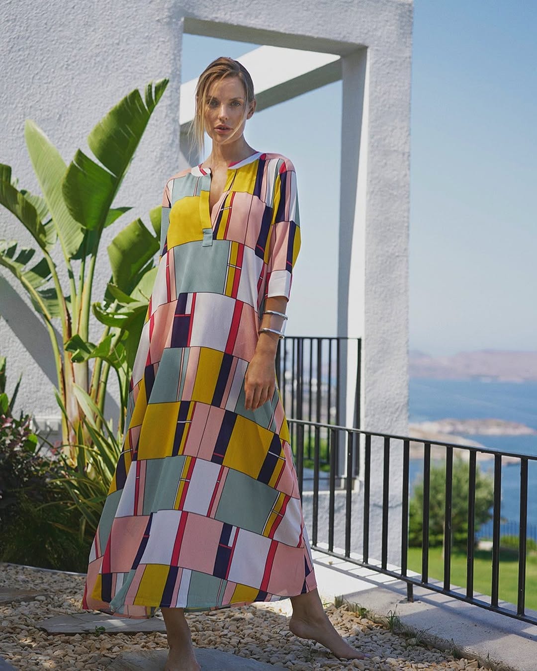 Post 6 by Van Dalsky Luxury Beachwear on Instagram (image)