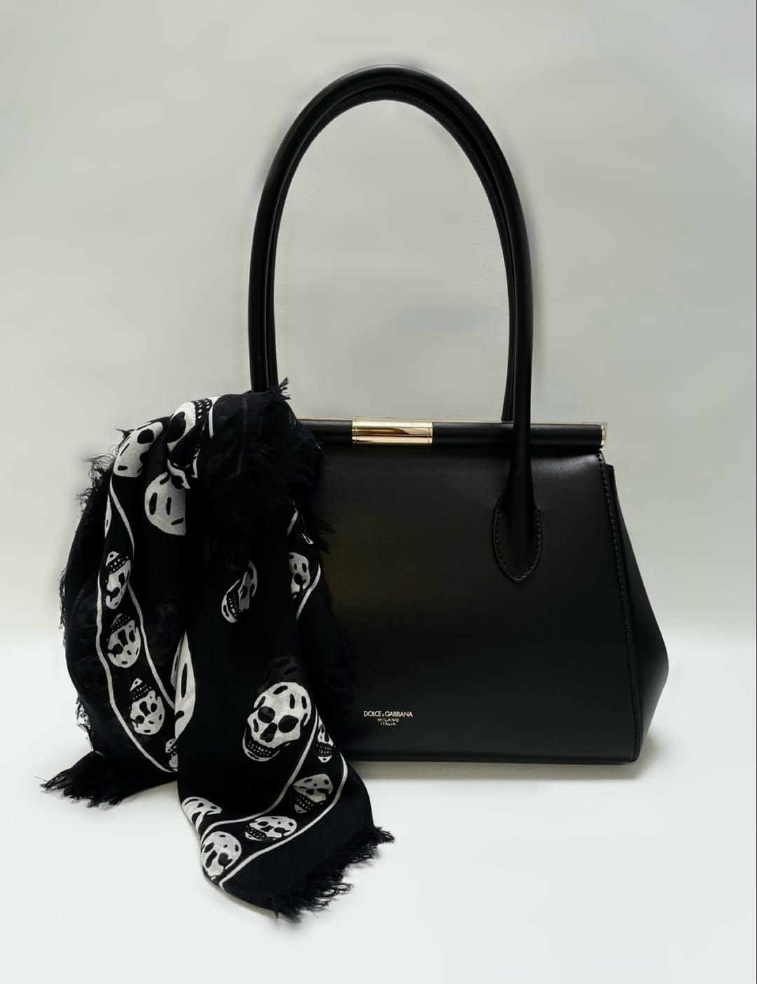 Post 7 by PROFILE FASHION on Instagram (image)
