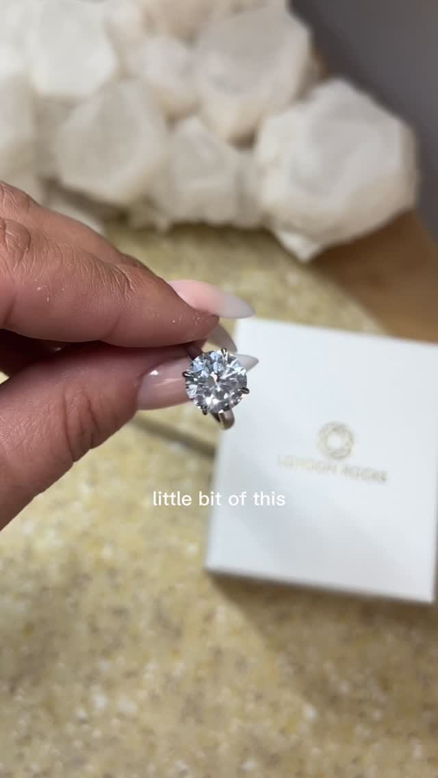 Post 6 by London Rocks Jewellery on Instagram (video)