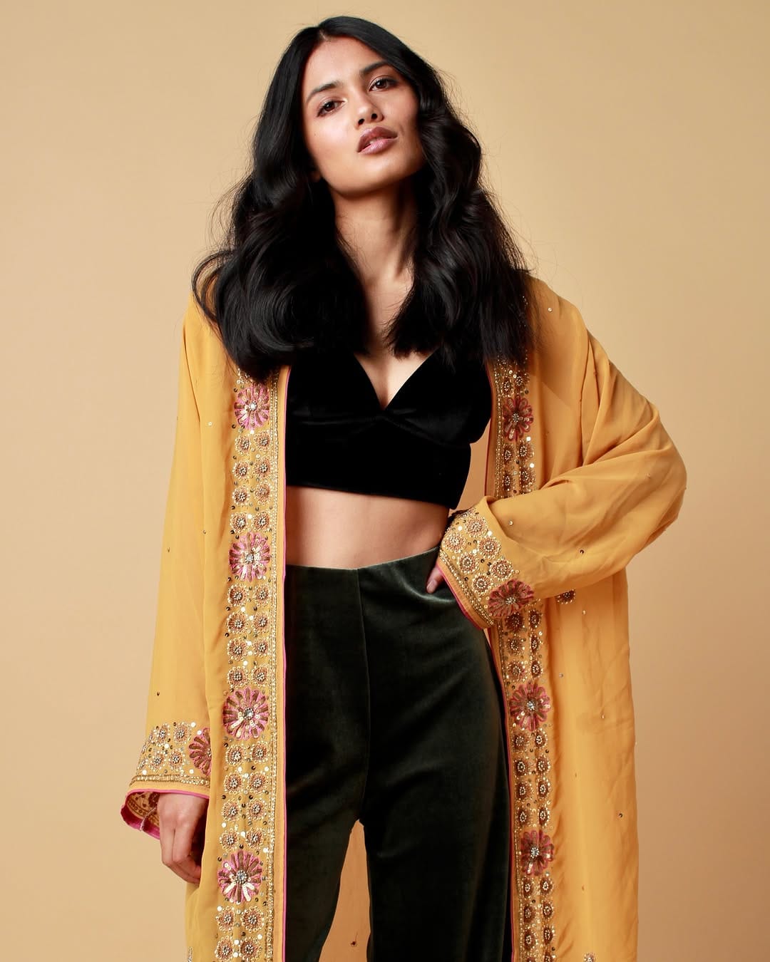 Post 3 by ❊ SOLEIL STORE ❊ on Instagram (carousel)