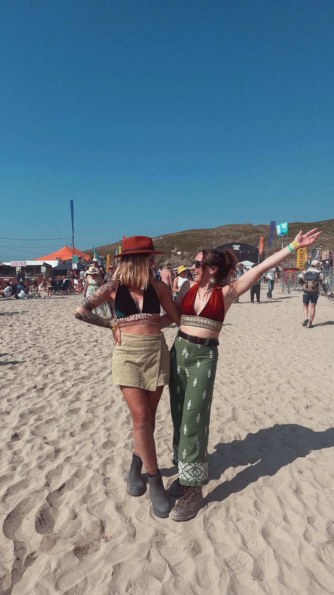 Post 6 by ❊ SOLEIL STORE ❊ on Instagram (video)