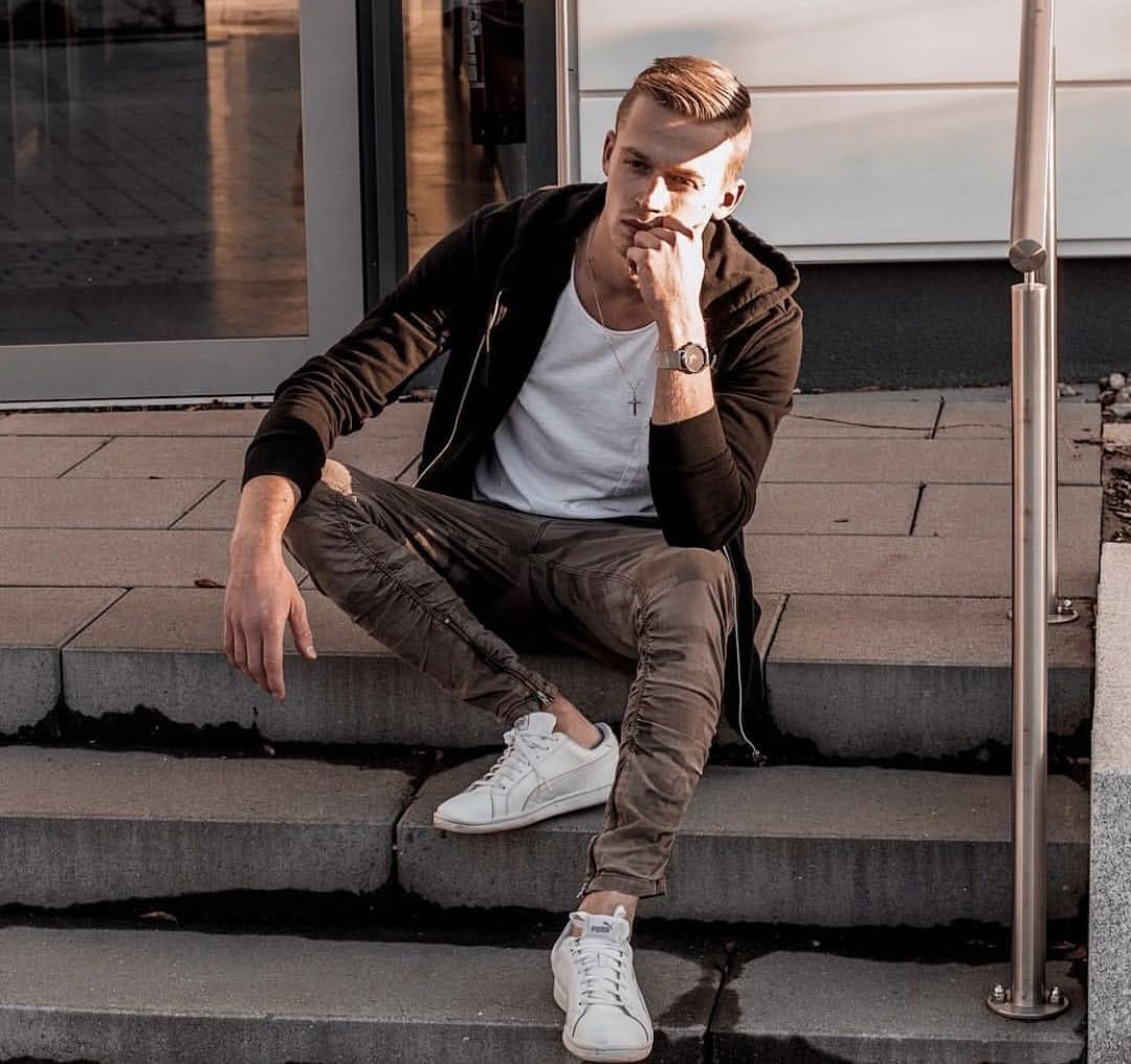 Post 9 by ＳＡＩＮＴＬＯＮＤＯＮ on Instagram (image)
