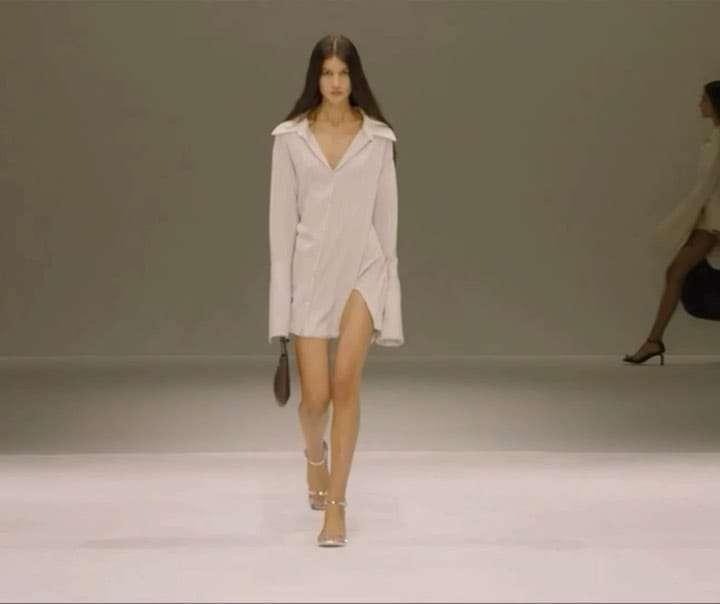 Post 9 by Lu on Instagram (video)