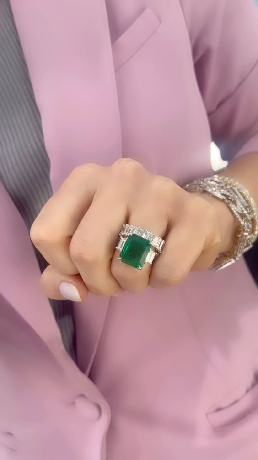 Post 3 by Gail Jewelers on Instagram (video)