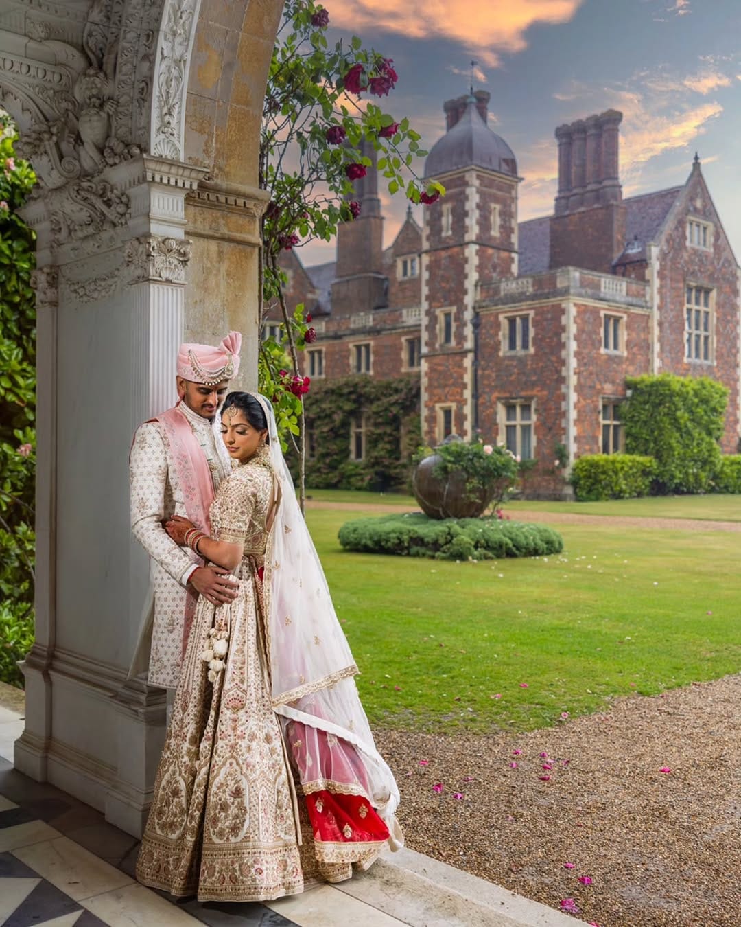Post 1 by BRIDAL 𝐇𝐚𝐢𝐫 𝐚𝐧𝐝 𝐌𝐚𝐤𝐞𝐮𝐩 𝐀𝐫𝐭𝐢𝐬𝐭 ♡ on Instagram (carousel)