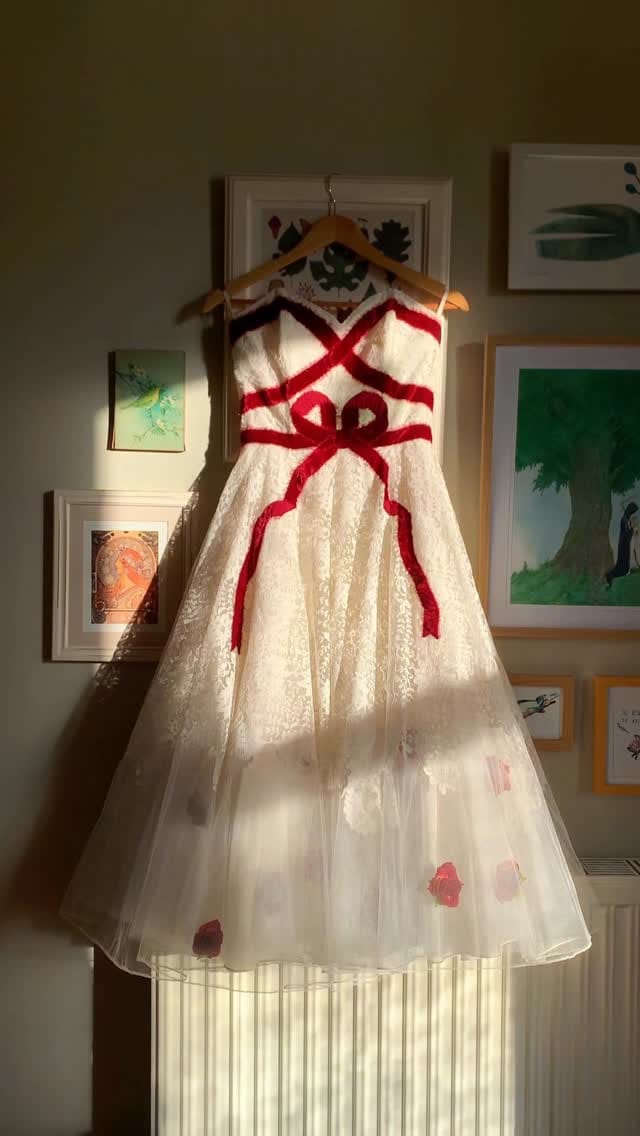 Post 7 by Meg Lara Atelier on Instagram (video)