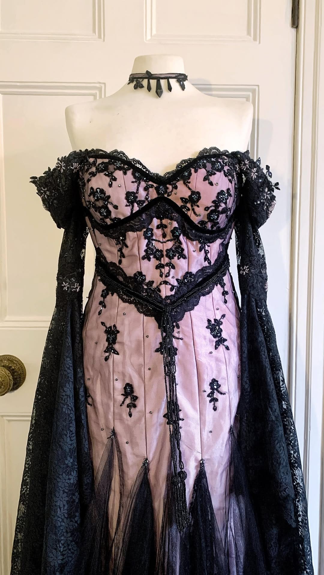Post 10 by Meg Lara Atelier on Instagram (video)