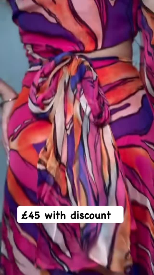 Post 6 by JadelBoutique on Instagram (video)