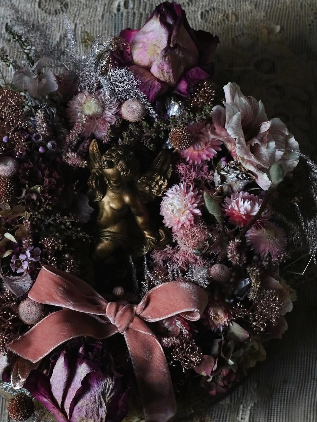 Post 8 by V V Rouleaux on Instagram (carousel)