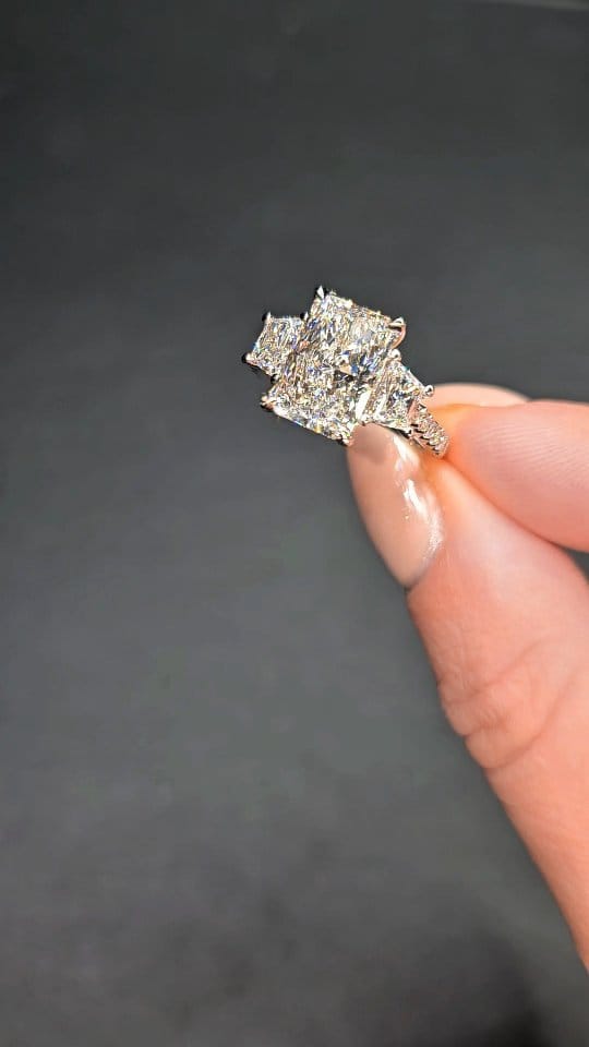 Post 4 by Cherish | Jewellery on Instagram (video)