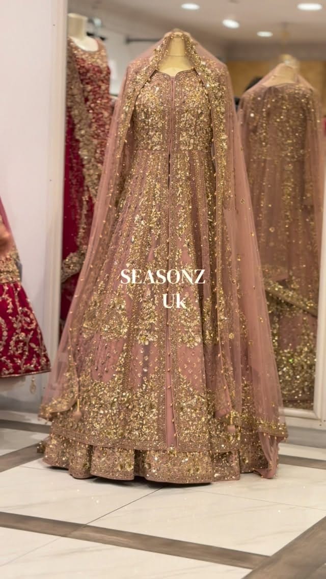Post 4 by SEASONZ UK on Instagram (video)