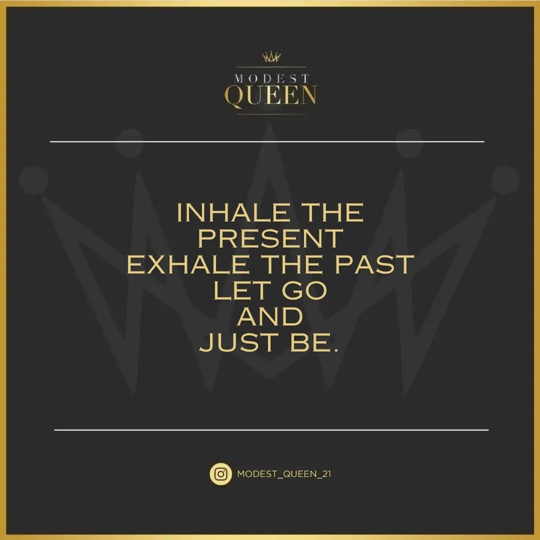 Post 2 by M O D E S T   Q U E E N 👑 on Instagram (image)