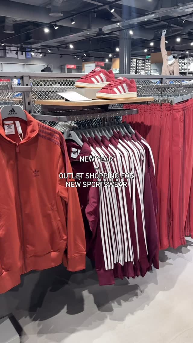 Post 1 by McArthurGlen Bridgend on Instagram (video)