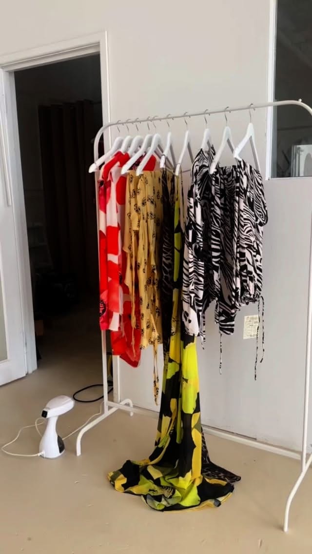Post 7 by DAY      6 | Slow womenswear fashion on Instagram (video)