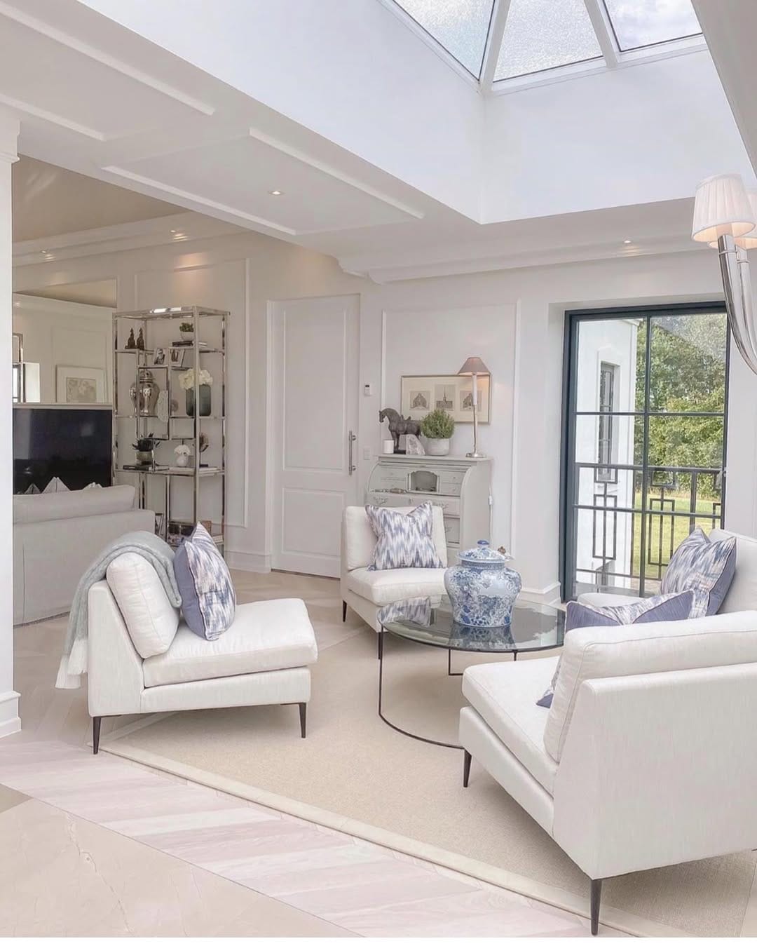 Post 6 by Home & Love uk on Instagram (image)